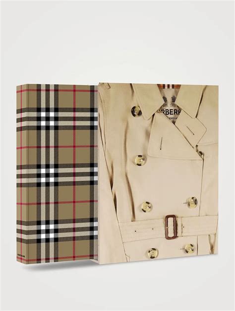 does holt renfrew burberry gift wrap|Holt Renfrew return label.